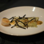 Raviolis aux algues et St Jacques à la sauce sauce miso Raviolis aux algues et St Jacques à la sauce sauce miso